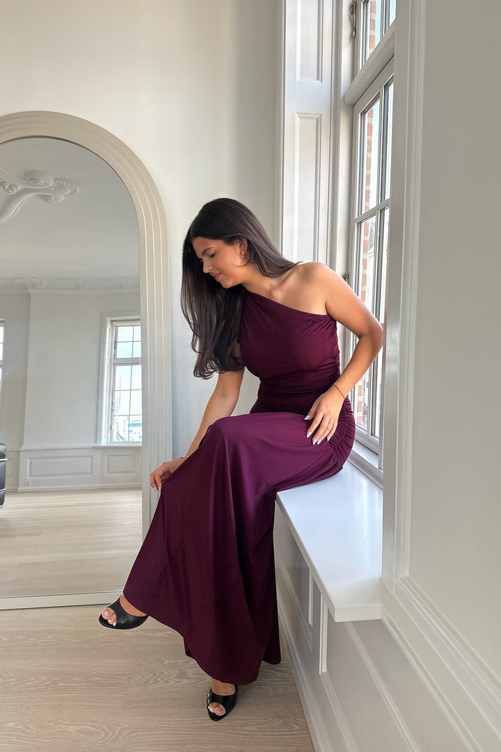 Amelia Maxi Dress Bordeaux