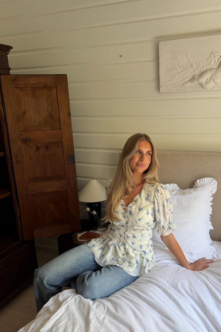 Ariel Blouse Off White Vintage Blue