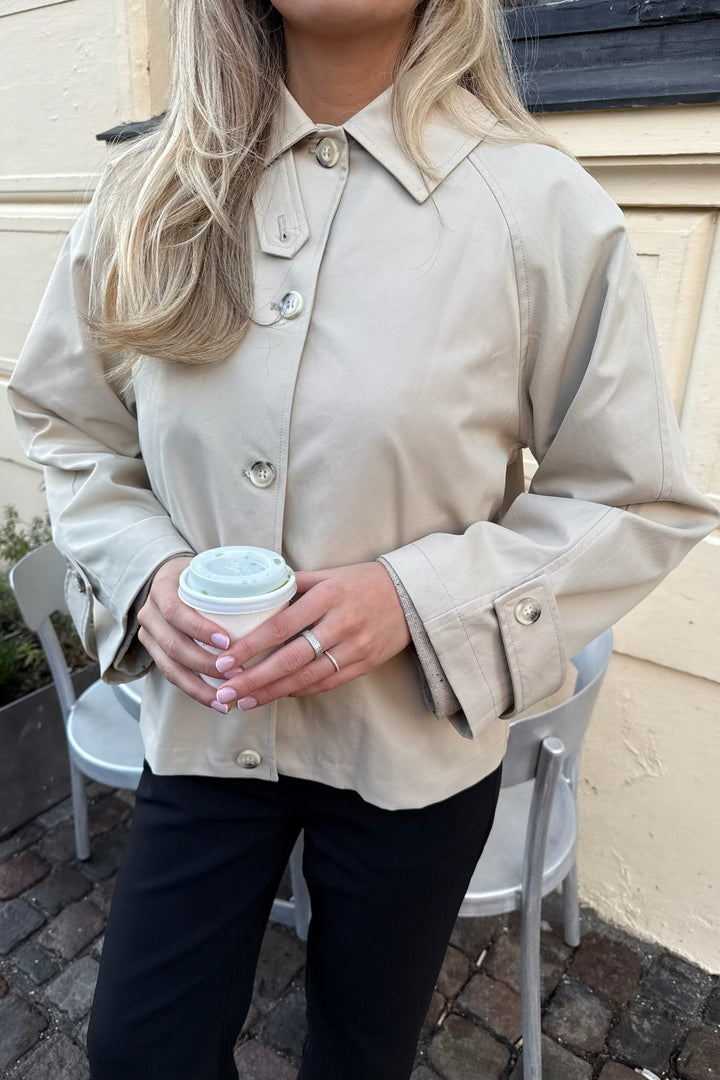 Ava Short Trenchcoat Beige