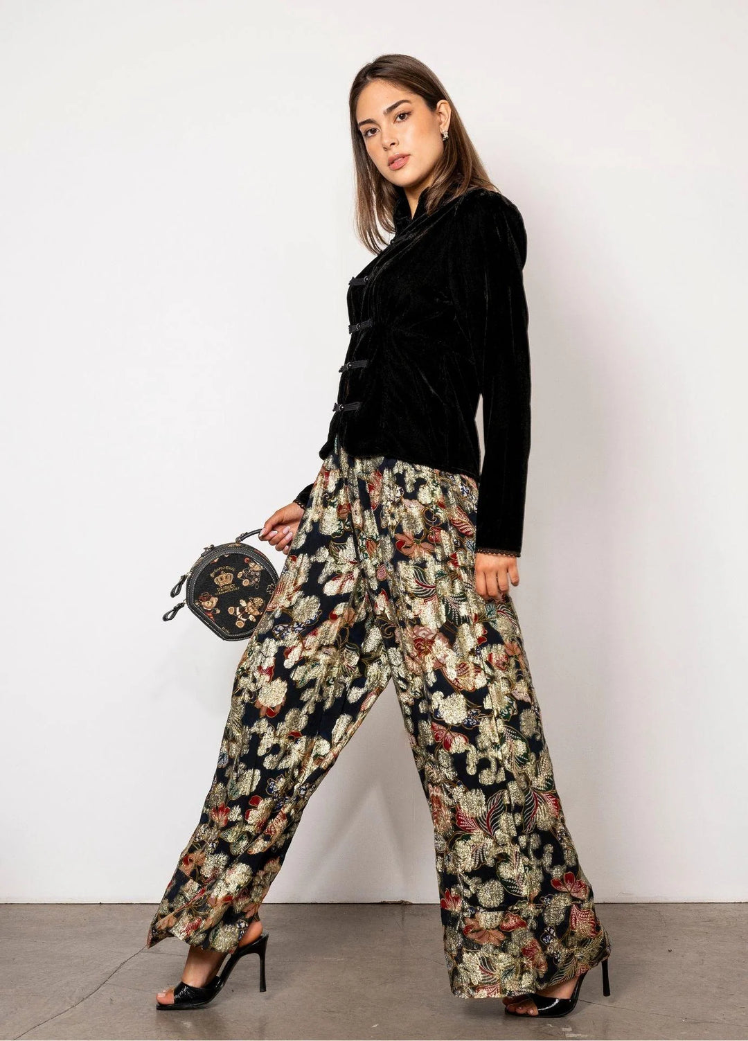 Amora Blouse Velvet Black