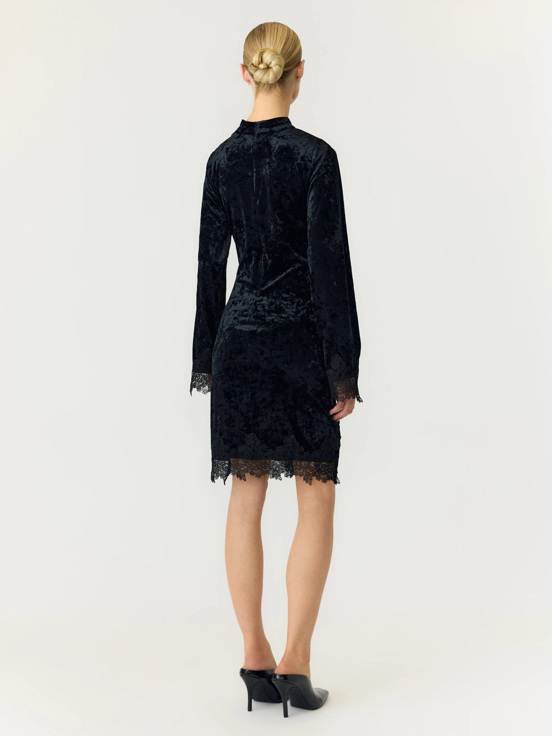 Vellia Ls Short Lace Dress Black