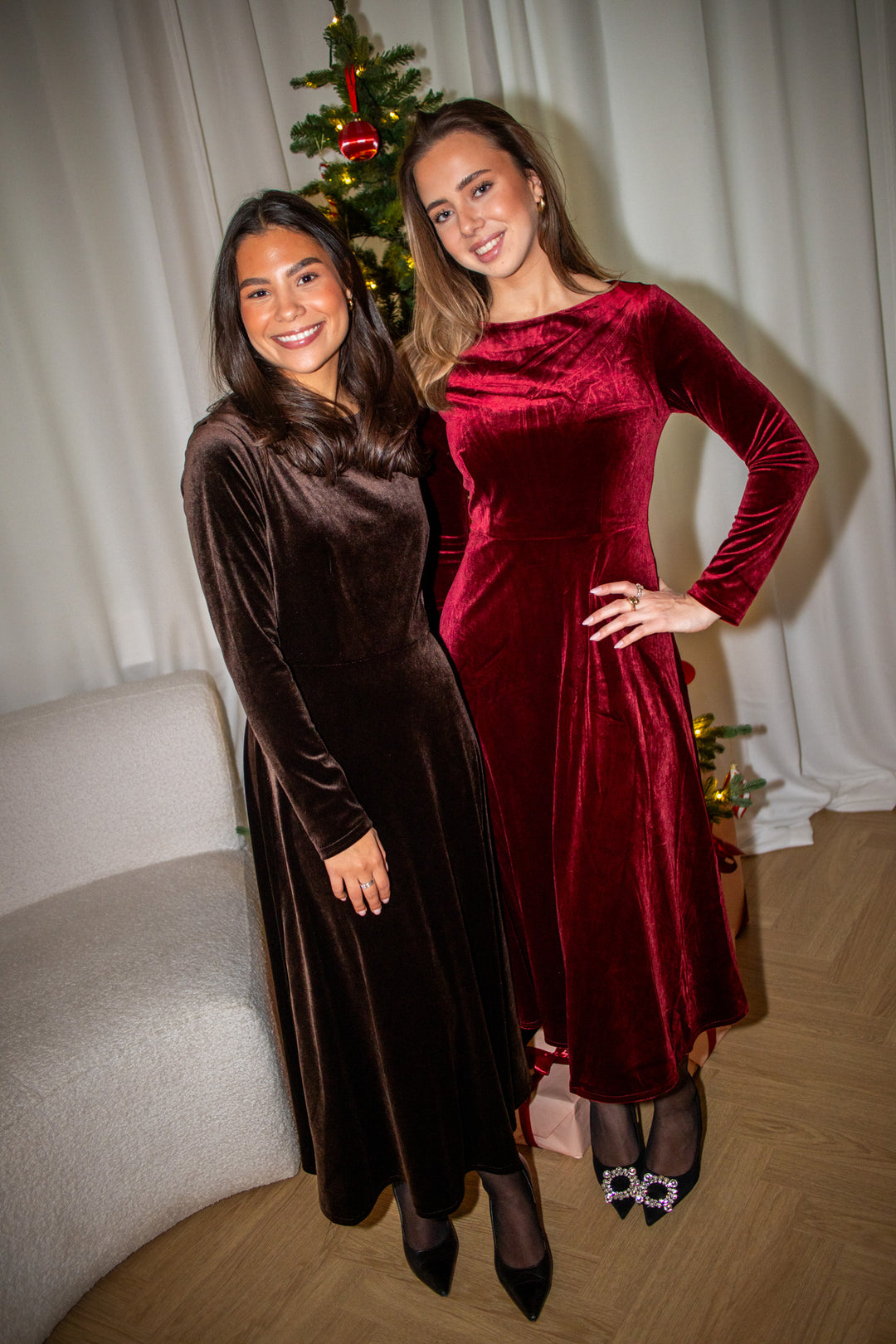 Attentiff Midi Velour Dress Bordeaux