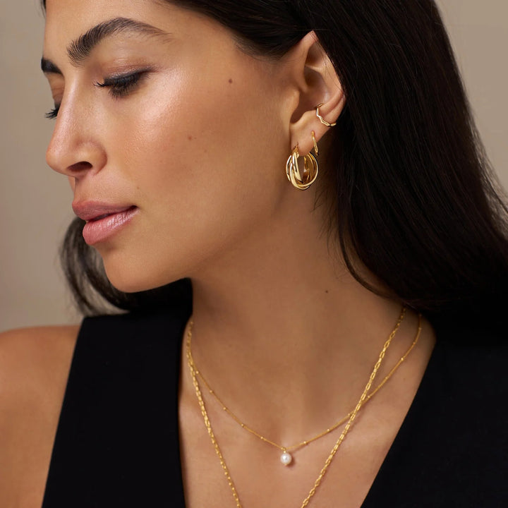 Interlocking Hoop Earrings Pale Gold