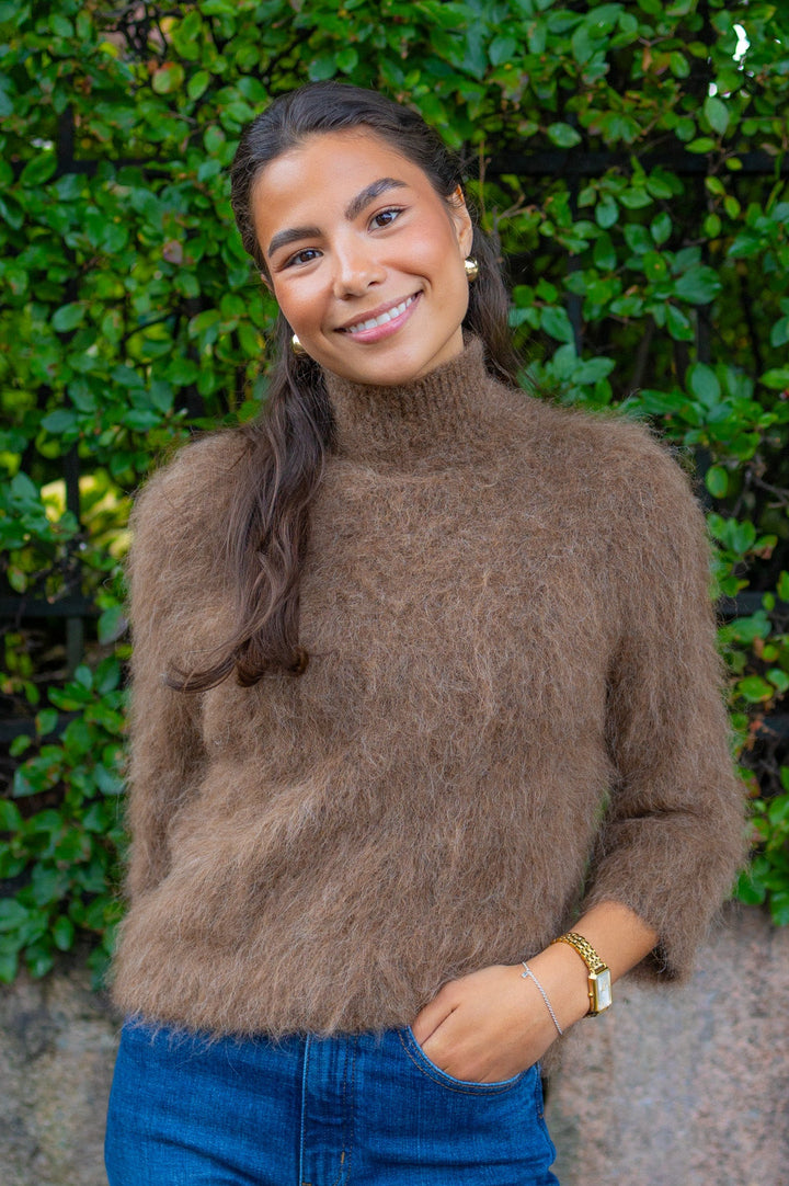Hairy Knit Turtleneck Brown