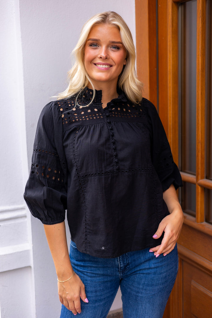 Brunie Blouse Black