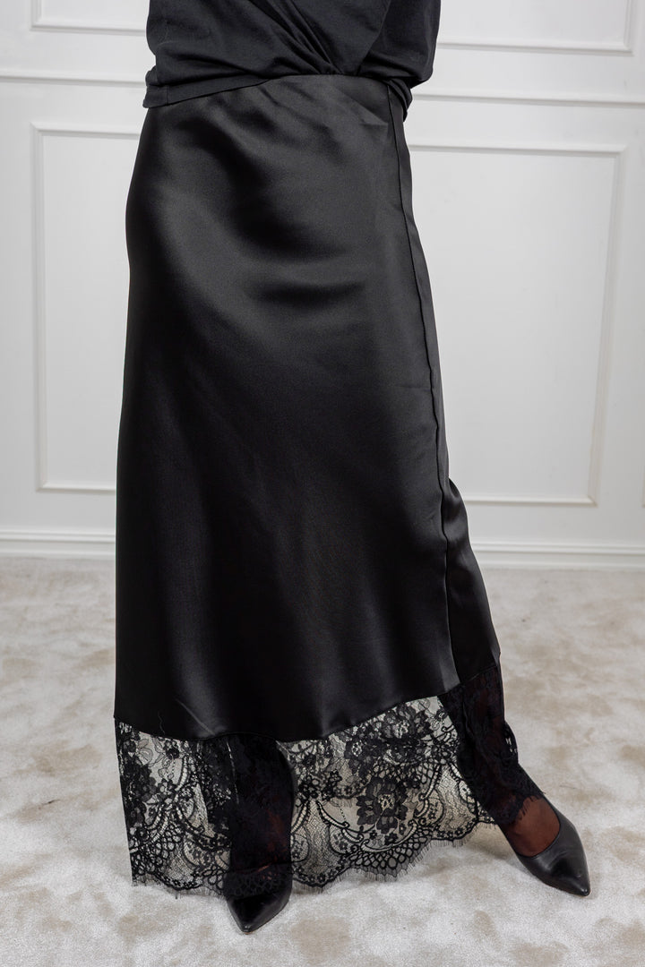 Lumine Sateen Midi Skirt Black