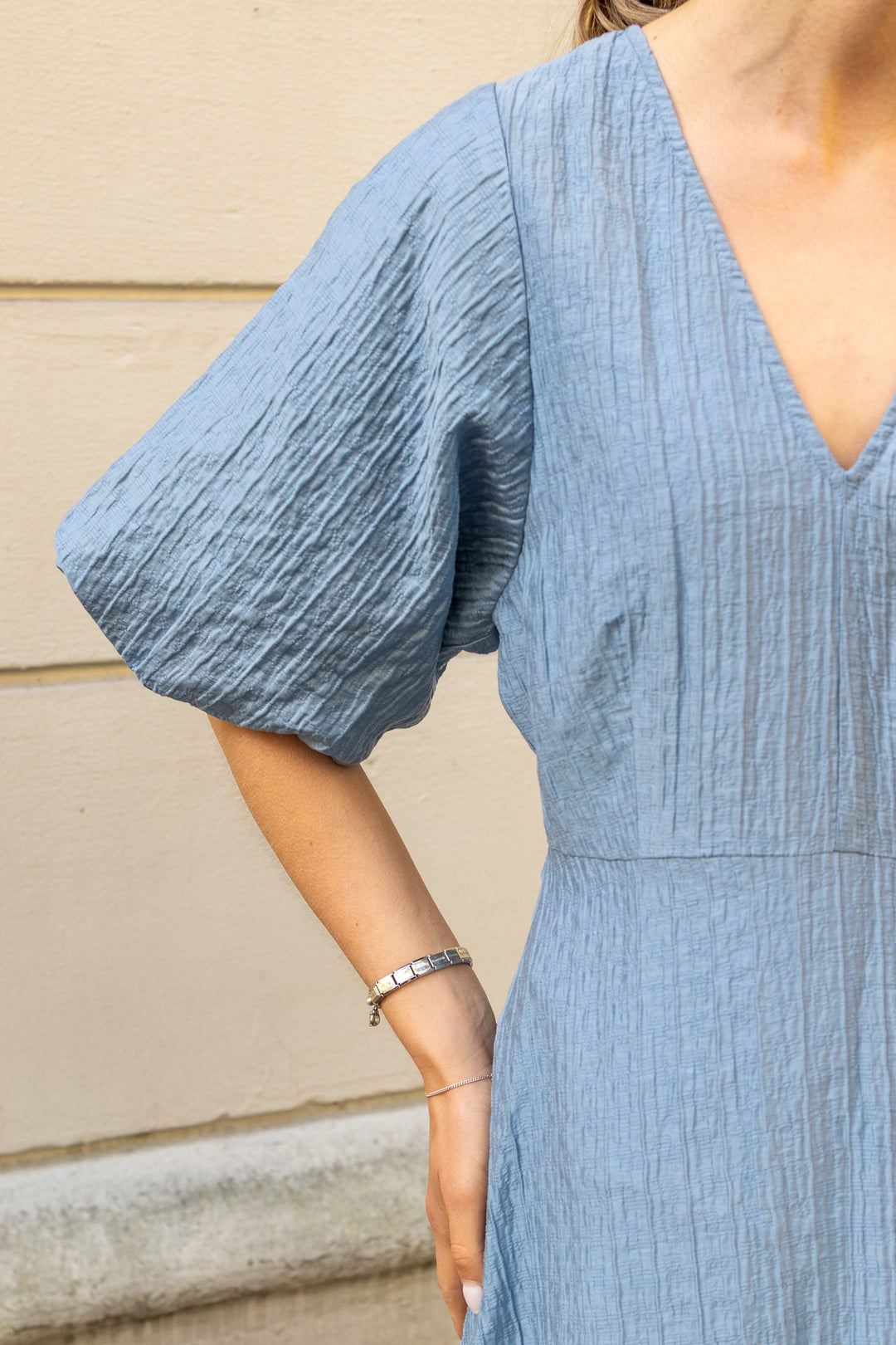 Maddie Ss Closed Back Midi Dress Dusty Blue