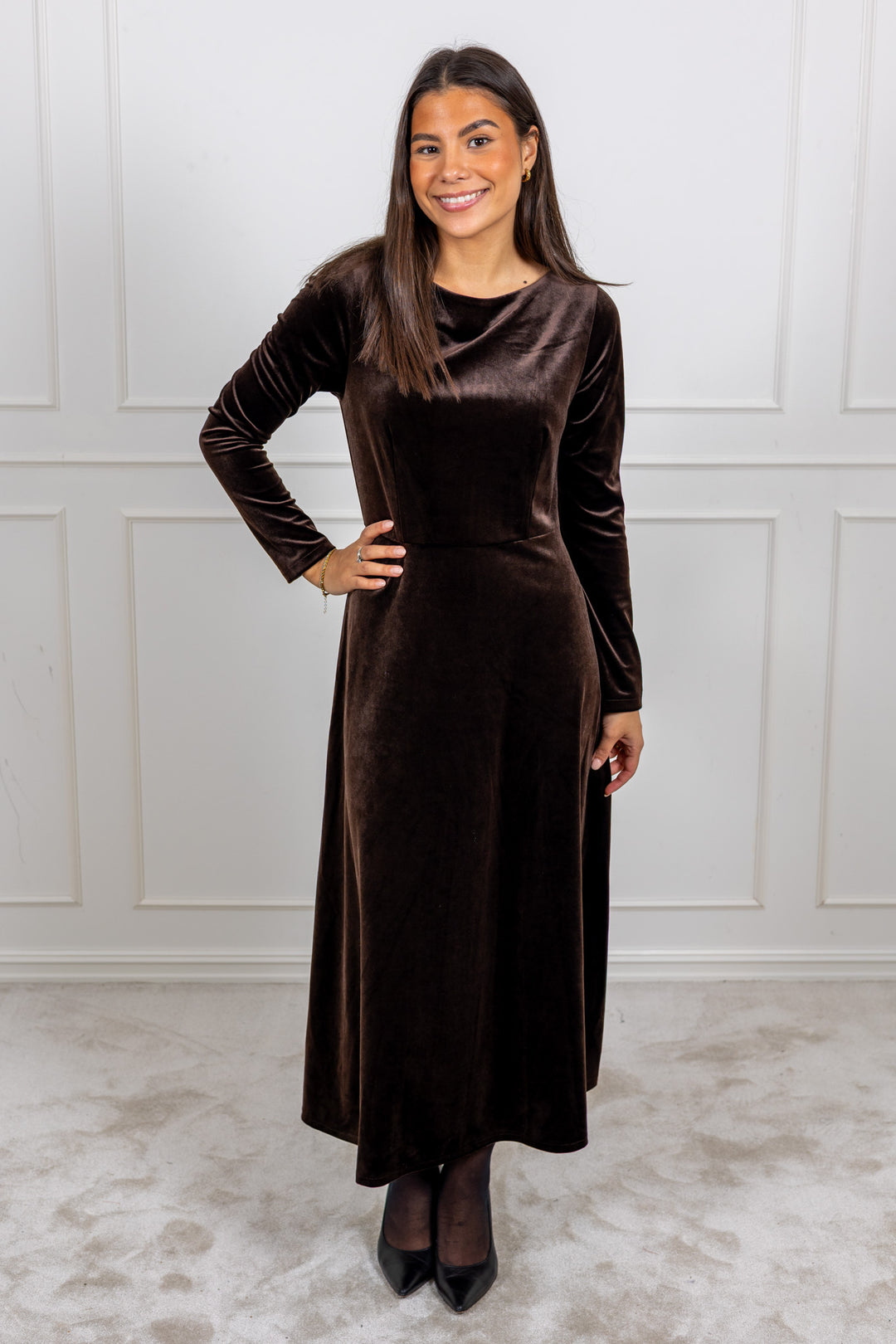 Attentiff Midi Velour Dress Choco