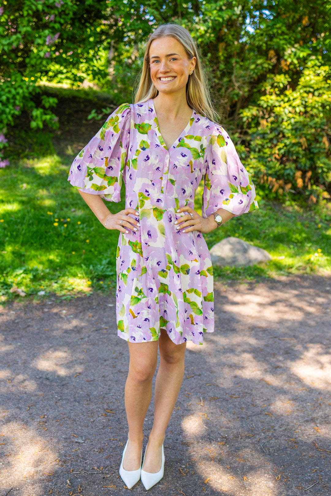 Spring V-Neck Dress Delicate