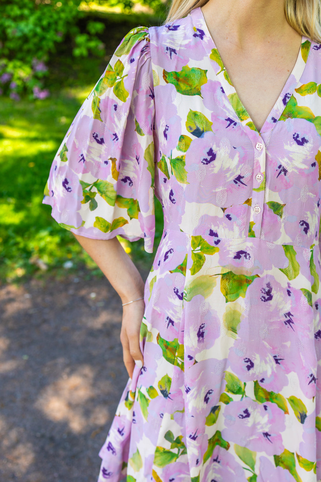 Spring V-Neck Dress Delicate