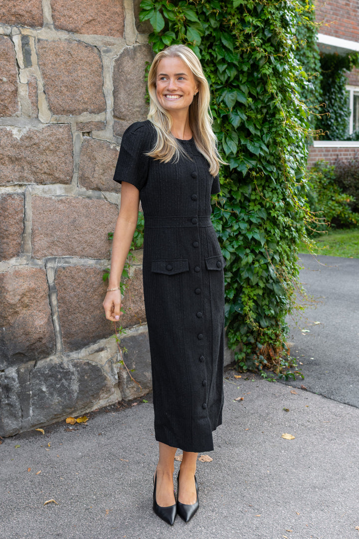 Stassie Midi Dress Black