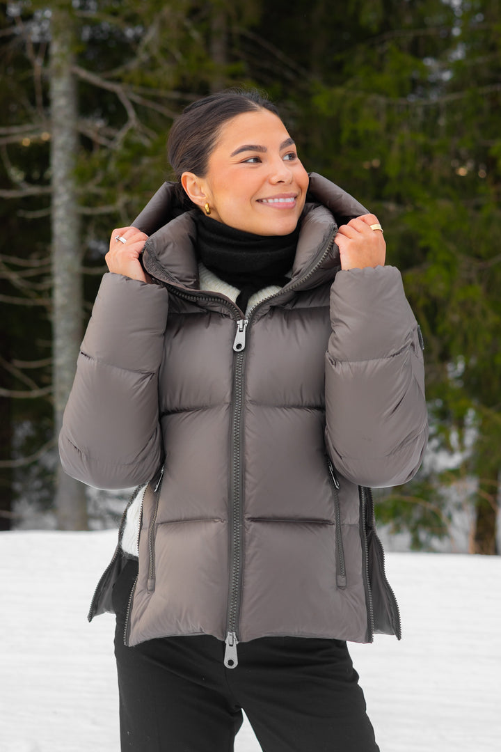 Val Cenis Short Light Olive