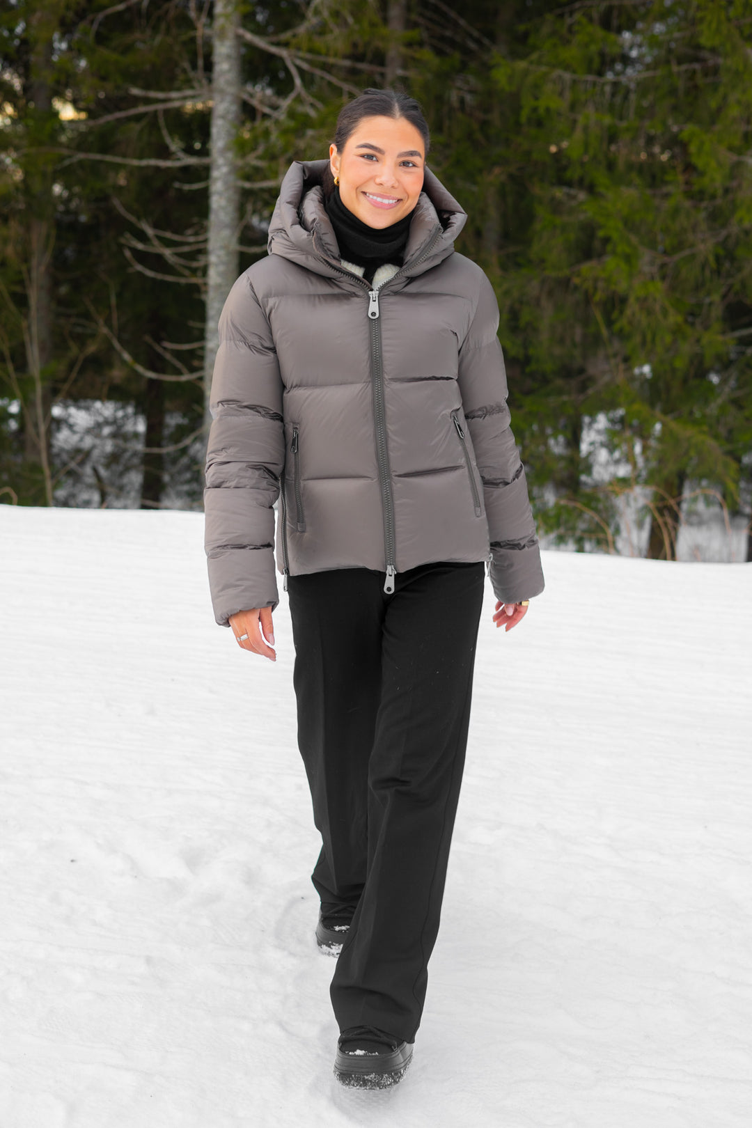 Val Cenis Short Light Olive
