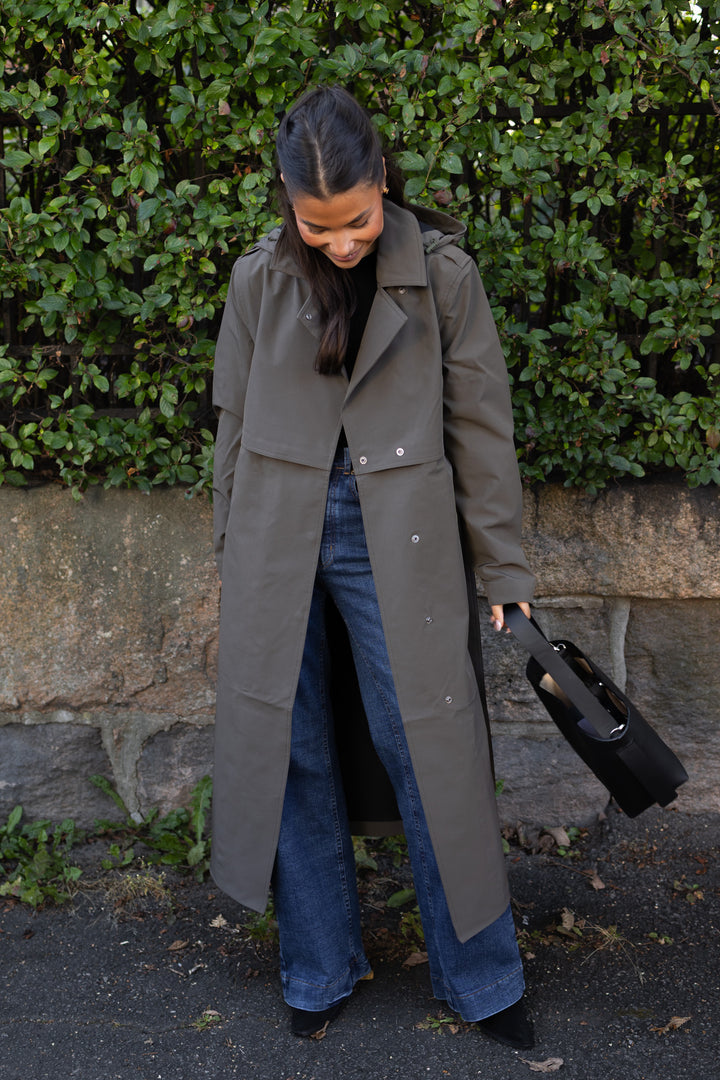 New Aline Tech Trenchcoat Grape Leaf