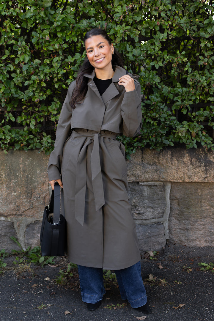 New Aline Tech Trenchcoat Grape Leaf