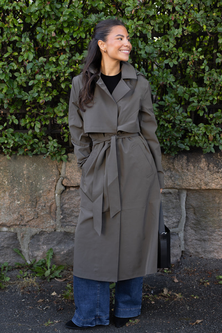 New Aline Tech Trenchcoat Grape Leaf