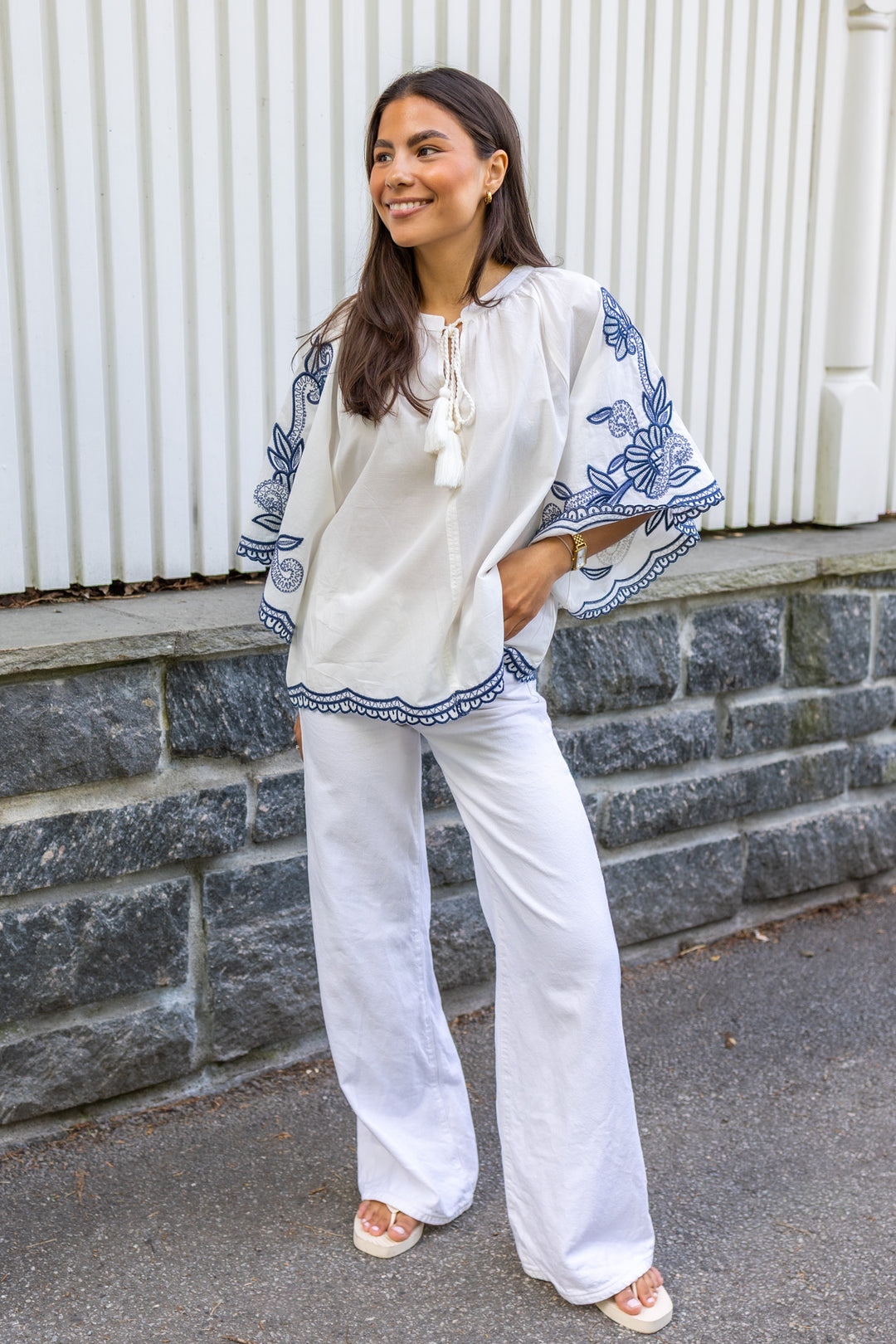 Biancha Blouse Whisper White W Blue Emb