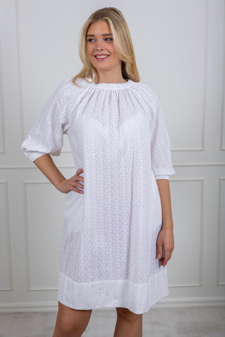 Lace Dress White