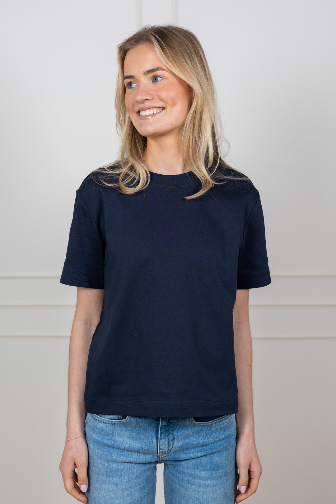 Essential Ss Boxy Tee Dark Sapphire