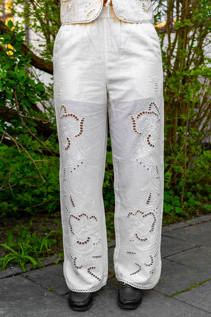 Vilea Trousers Eggnog