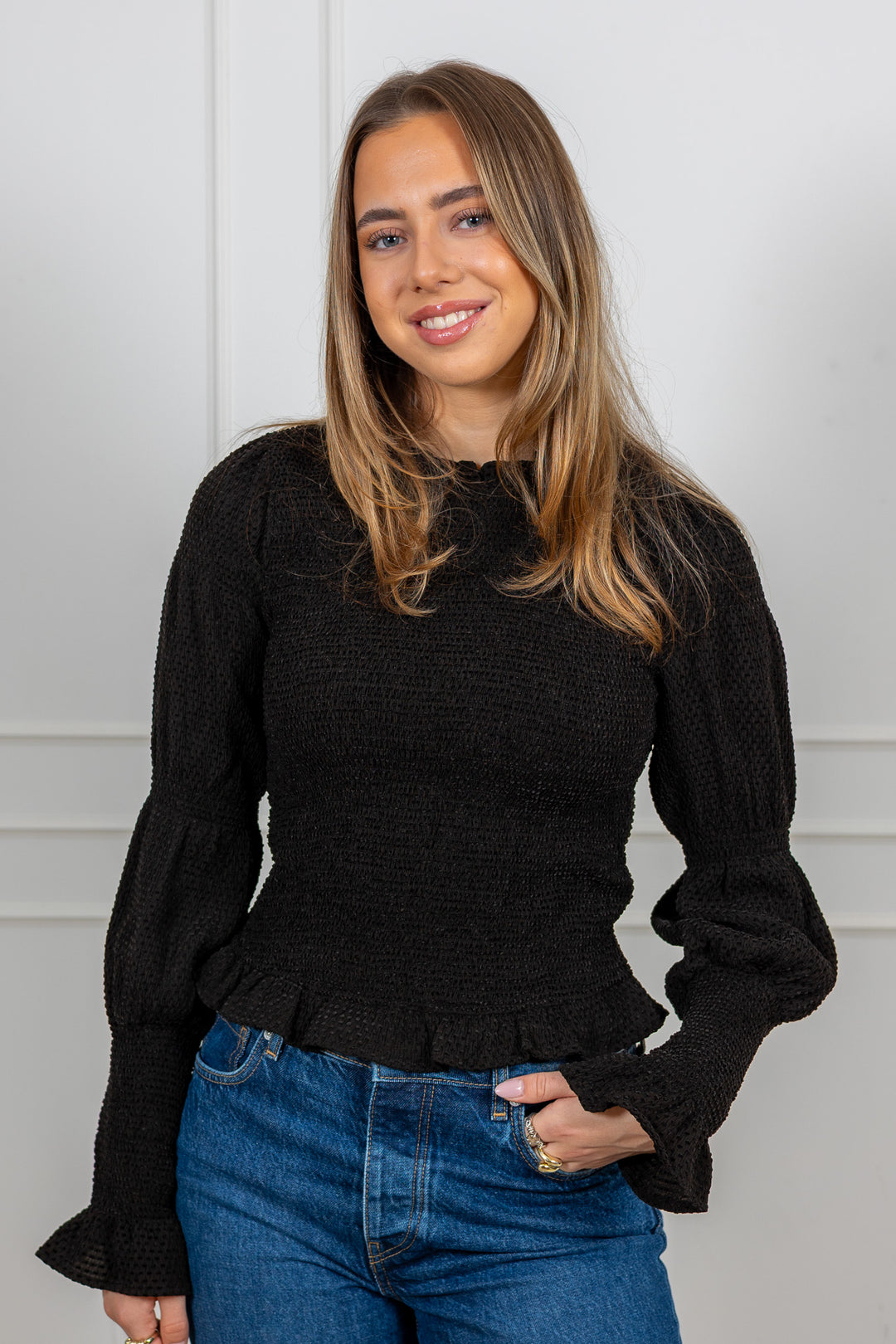 Pira Ls Smock Top Black