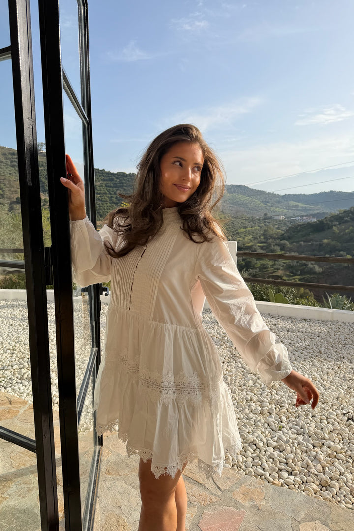 Liv Dress White Embroidery