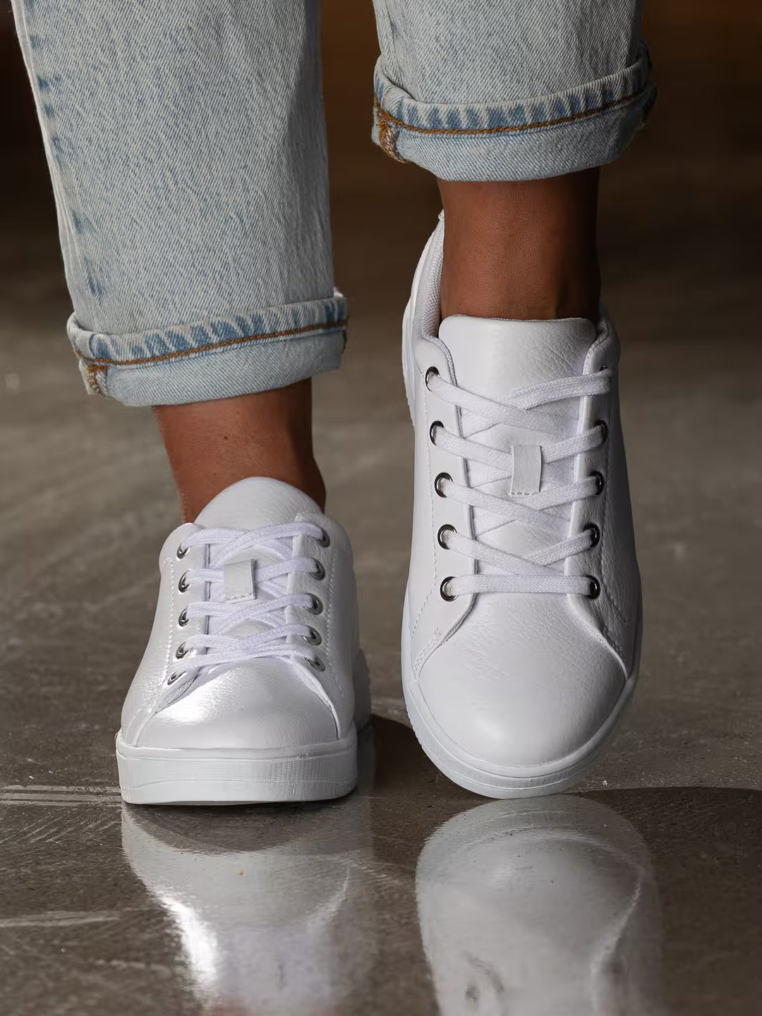 Gorbi Low White