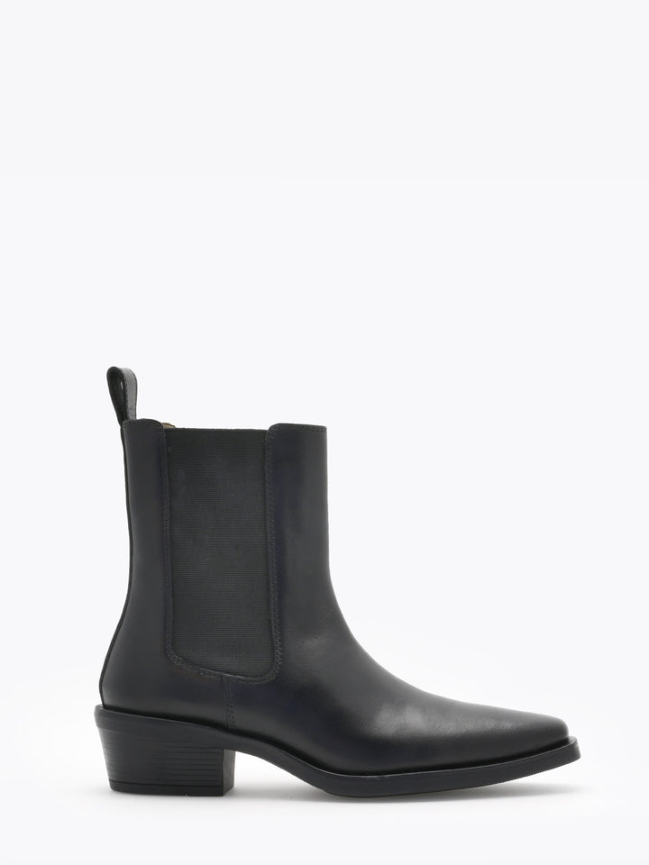Mira Leather Boot Sort