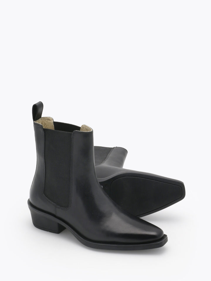 Mira Leather Boot Sort