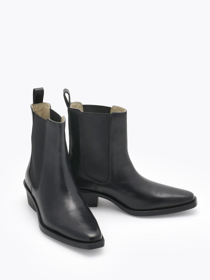Mira Leather Boot Sort