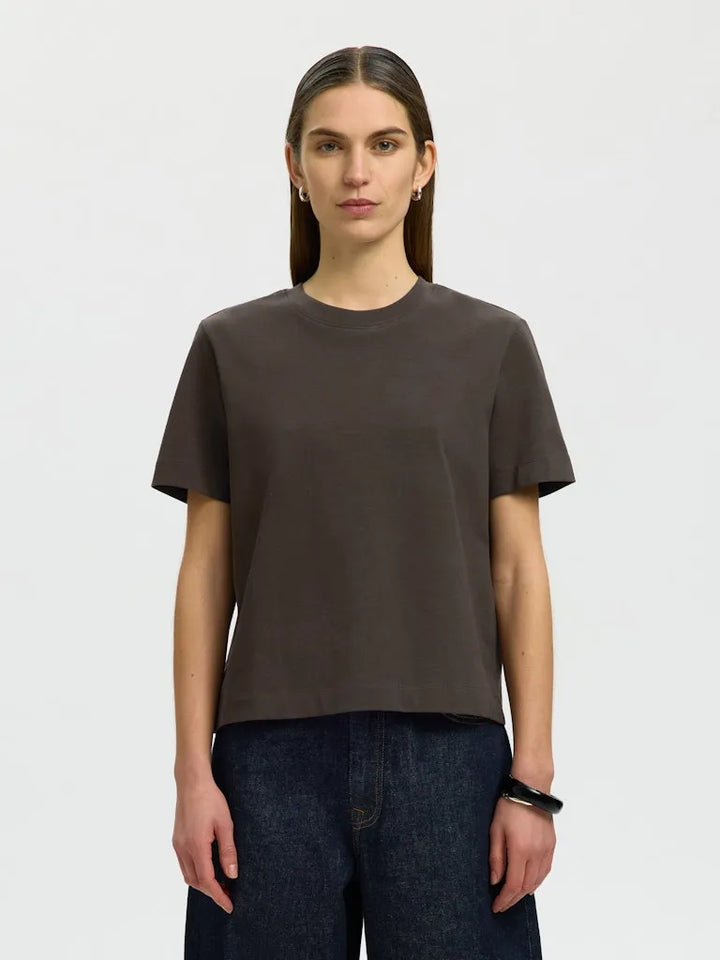 Essential Ss Boxy Tee Delicioso