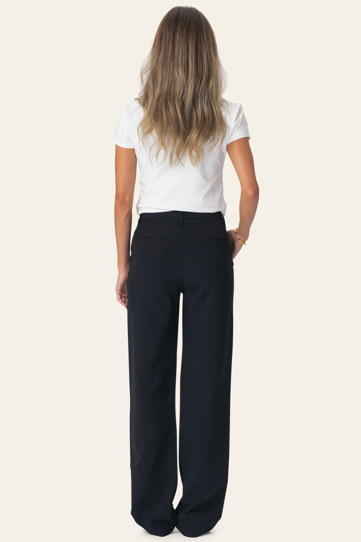 Signature Pants Black