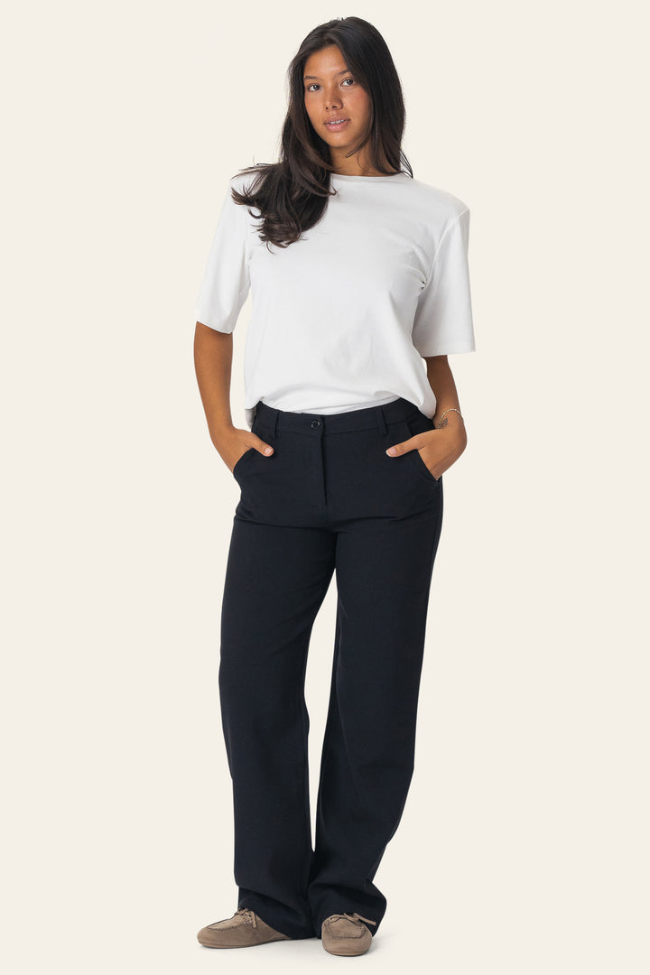 Signature Pants Black