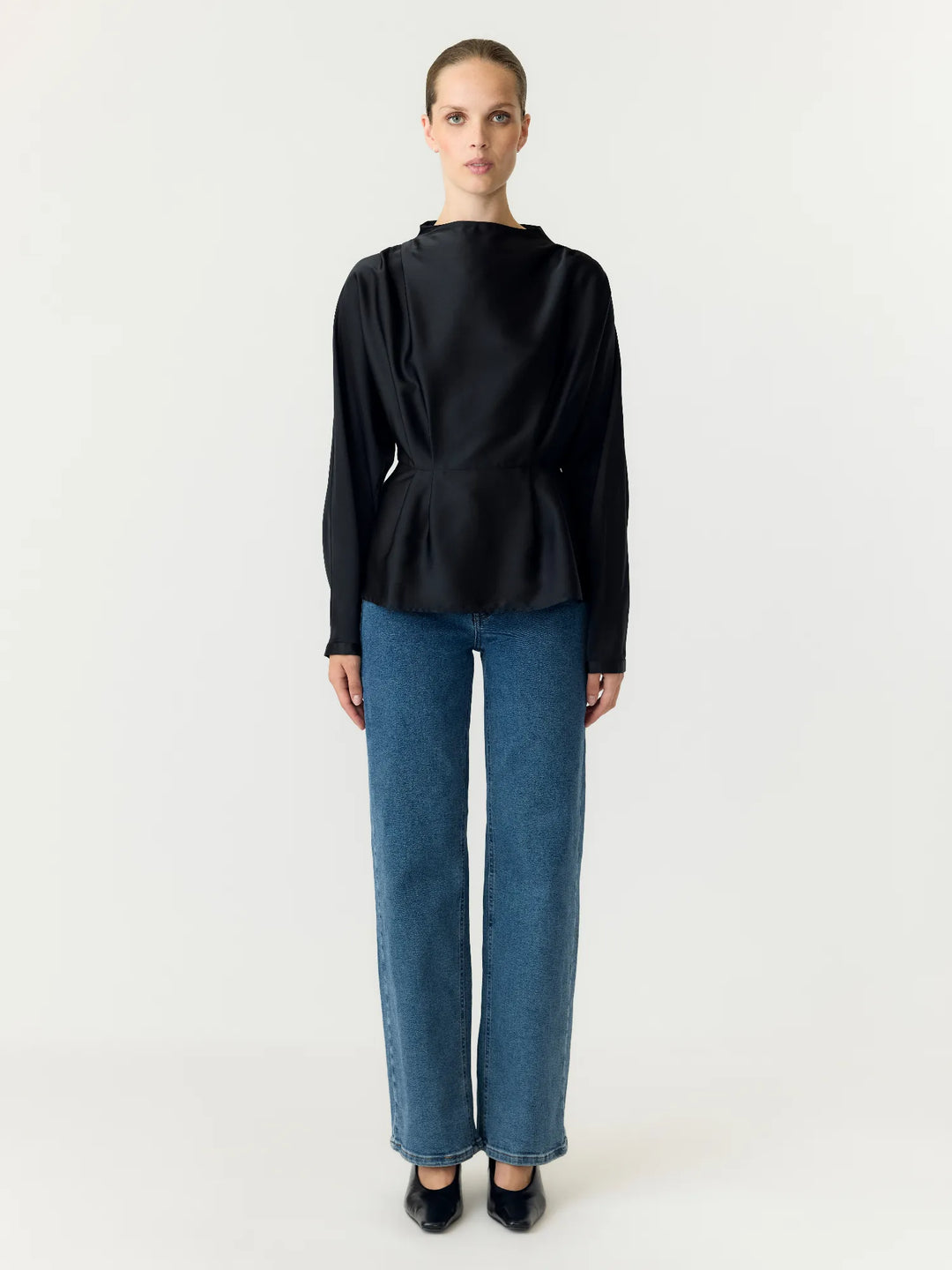 Pella Ls Funnel Neck Top Black