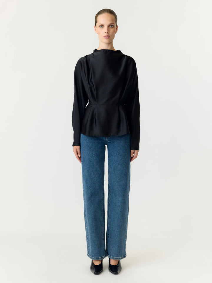 Pella Ls Funnel Neck Top Black