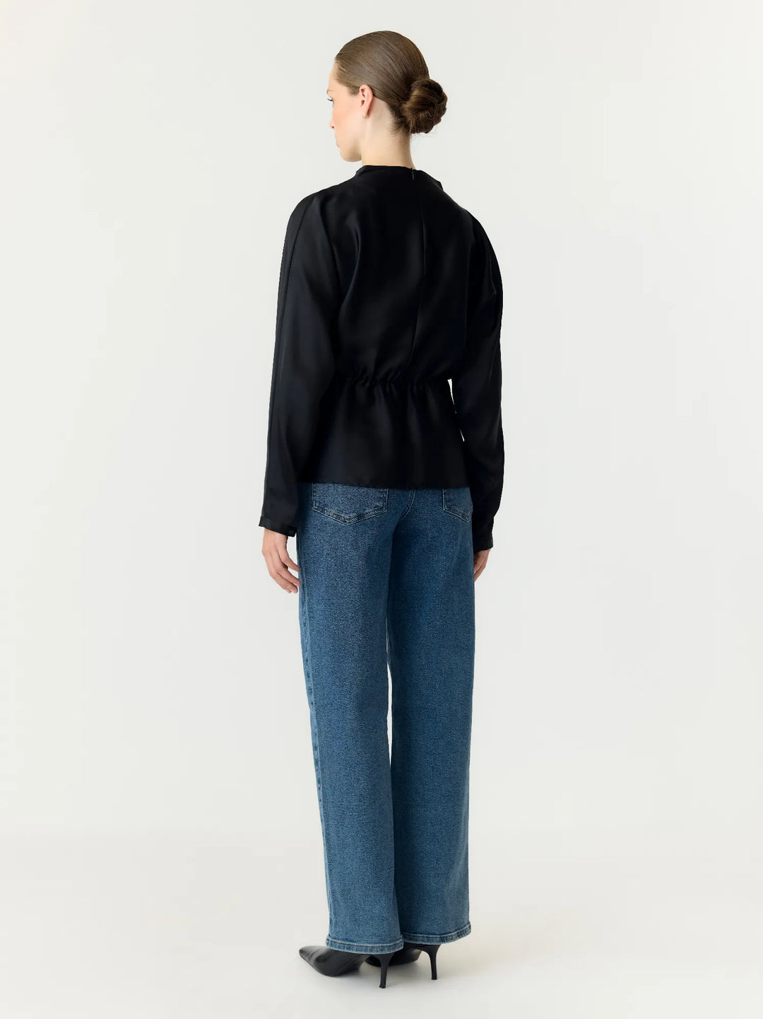 Pella Ls Funnel Neck Top Black
