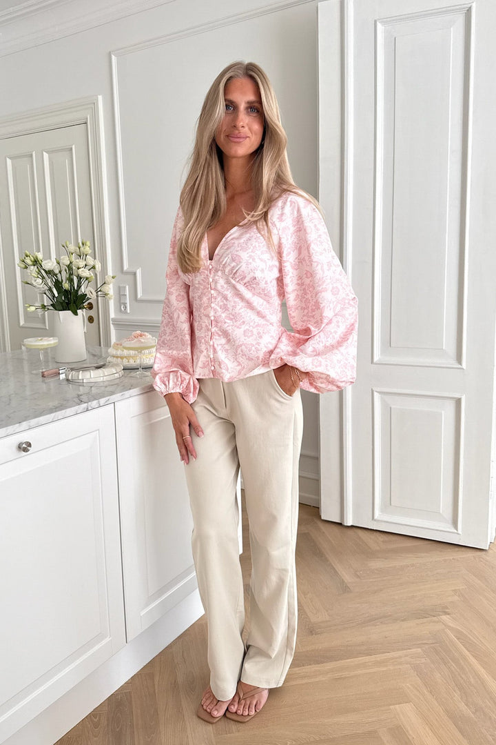 Addy Shirt Light Pink Floral | Skjorter og bluser | Smuk - Dameklær på nett