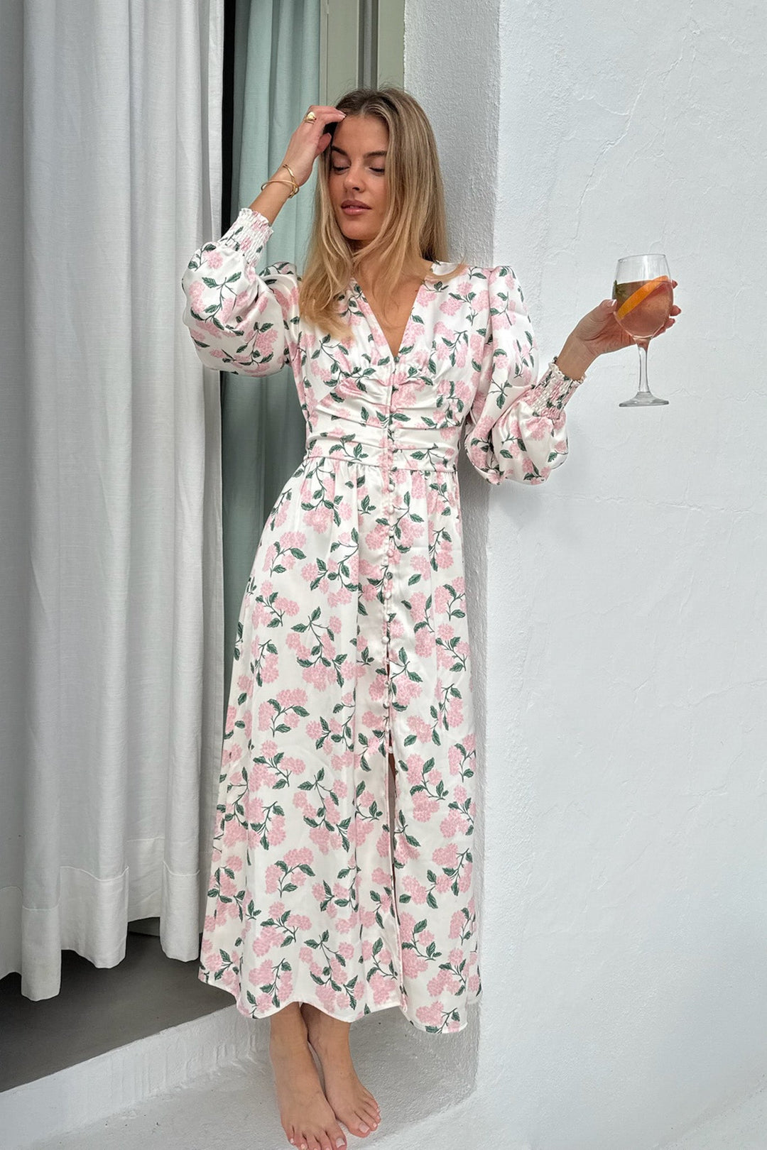 Adel Long Dress Pink Hydrangea Print | Kjoler | Smuk - Dameklær på nett
