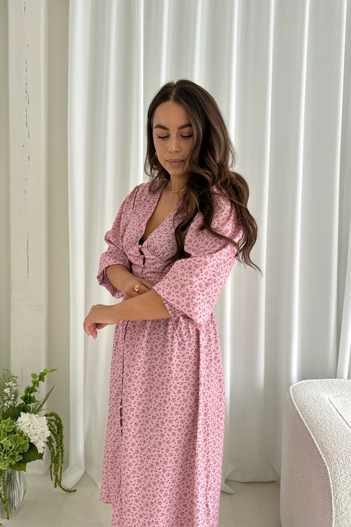 Adelic Long Dress Pink Flower Stem Print | Kjoler | Smuk - Dameklær på nett
