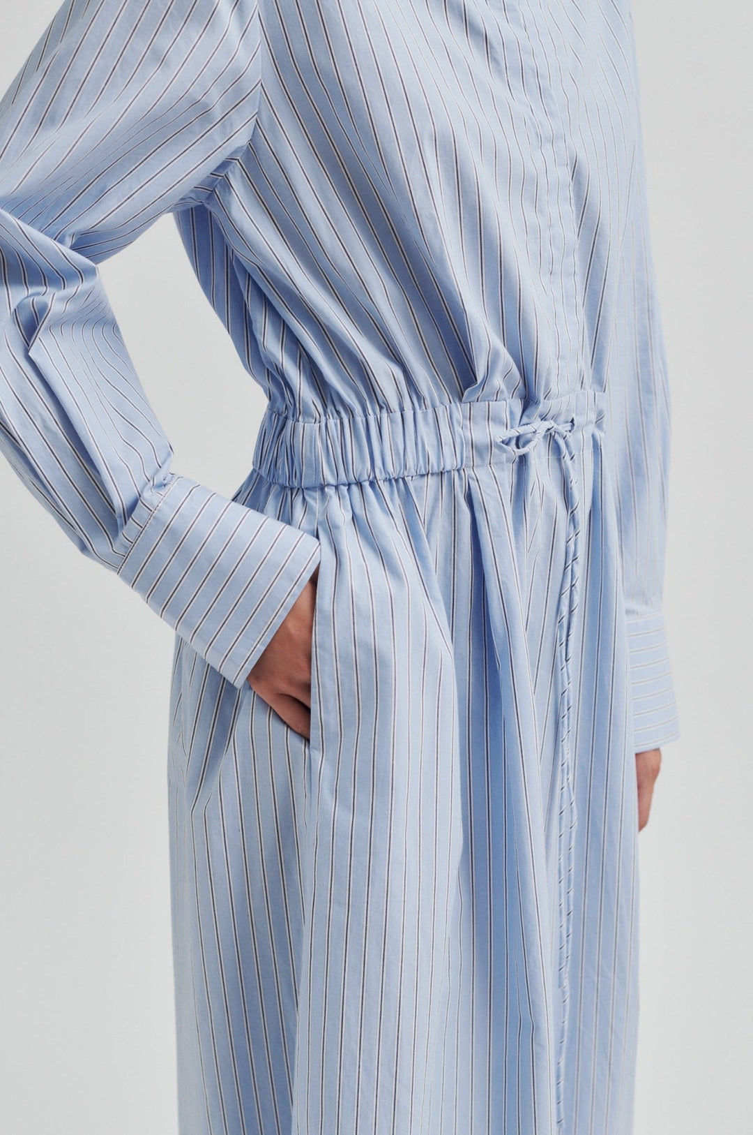 Alanis Dress Light Blue Stripe | Kjoler | Smuk - Dameklær på nett