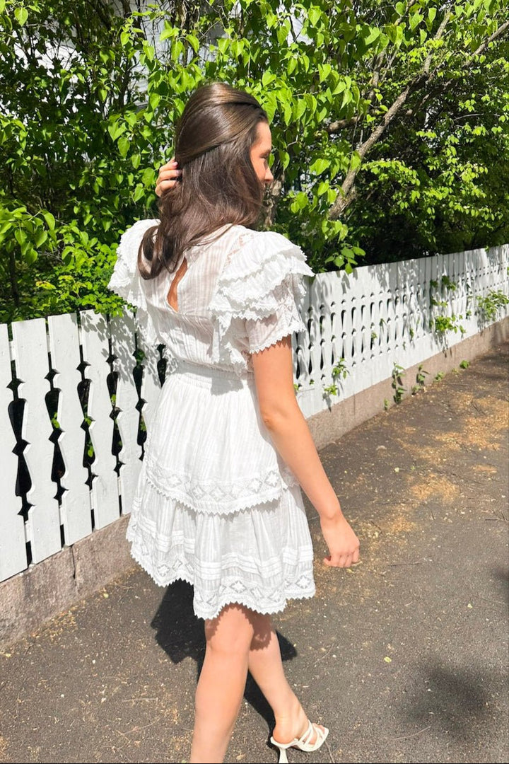 Alexa Dress White | Kjoler | Smuk - Dameklær på nett