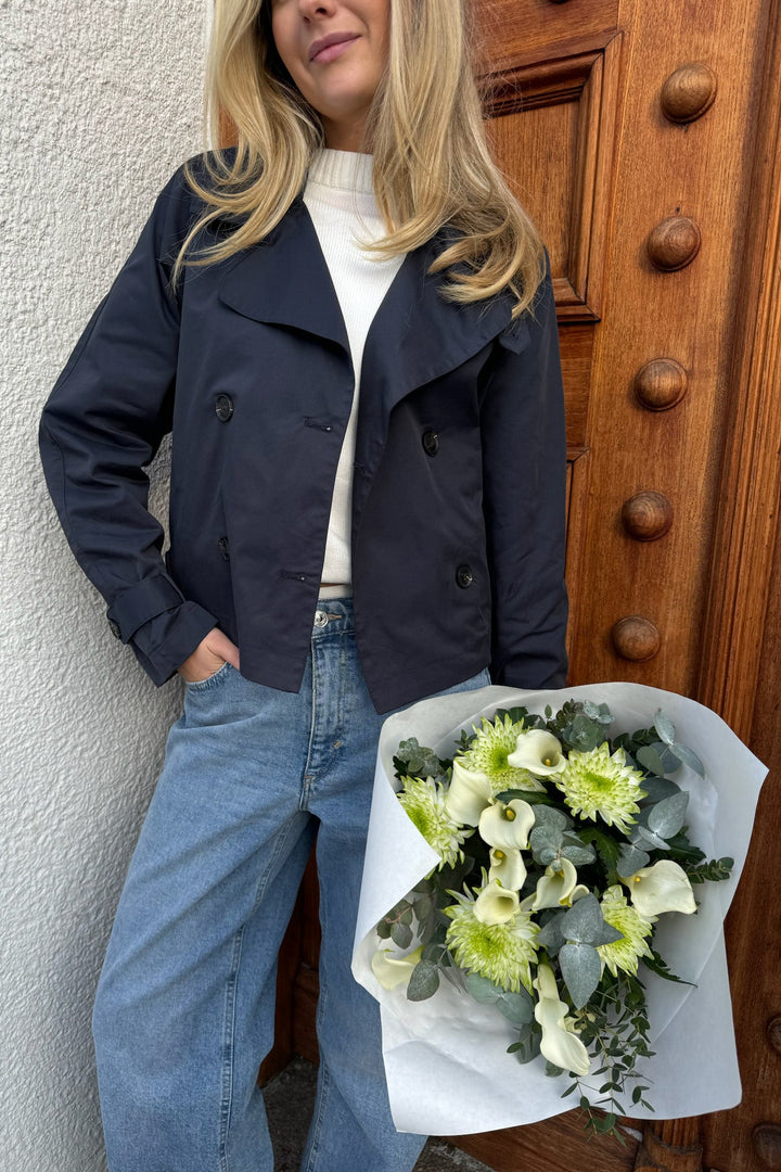 Alma Trenchcoat Navy | Yttertøy | Smuk - Dameklær på nett