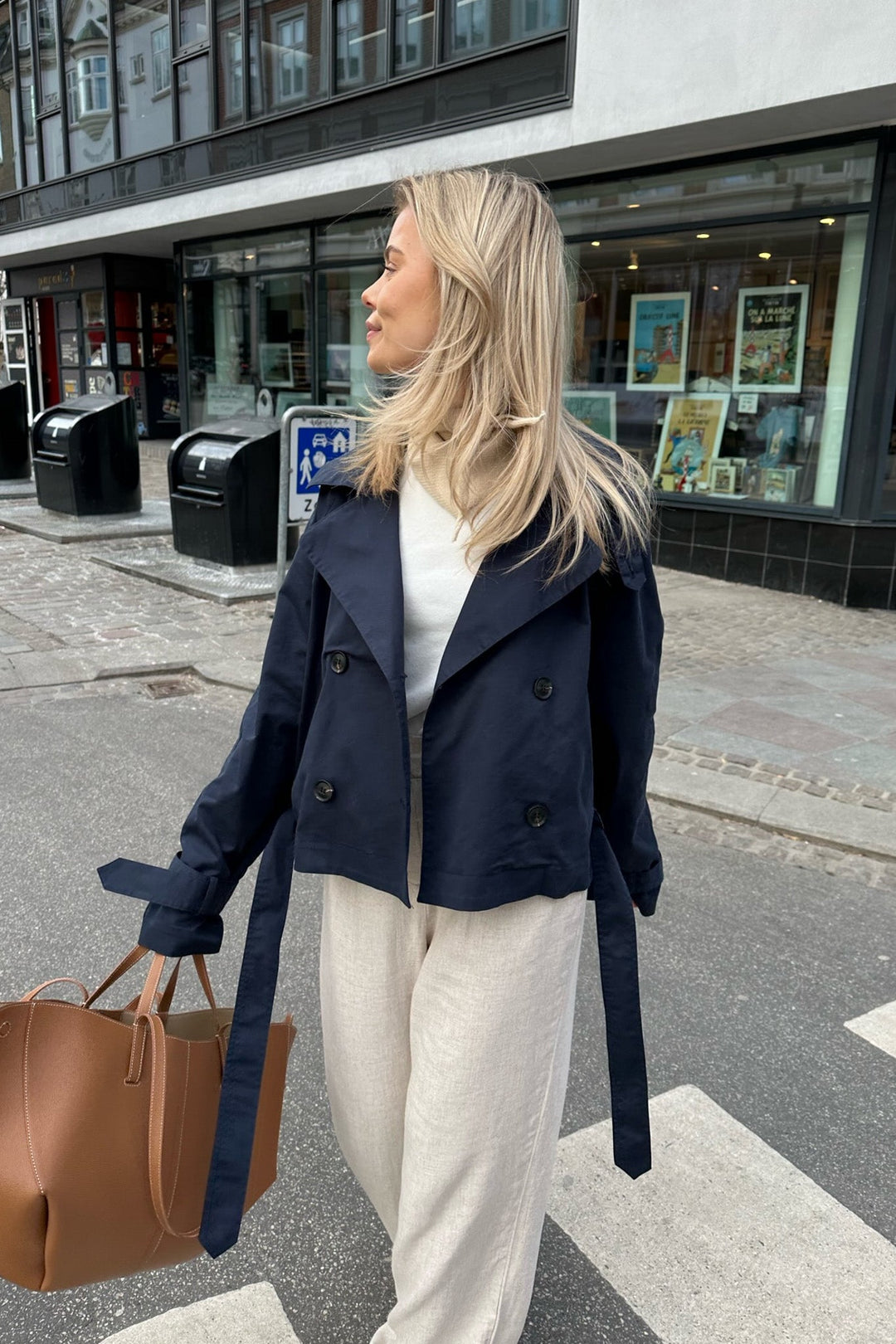 Alma Trenchcoat Navy | Yttertøy | Smuk - Dameklær på nett