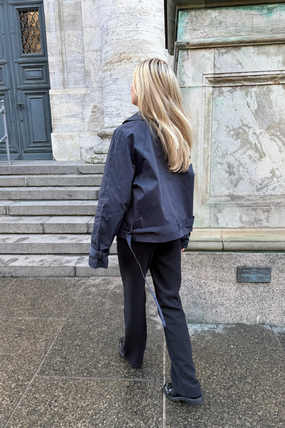 Alma Trenchcoat Navy | Yttertøy | Smuk - Dameklær på nett