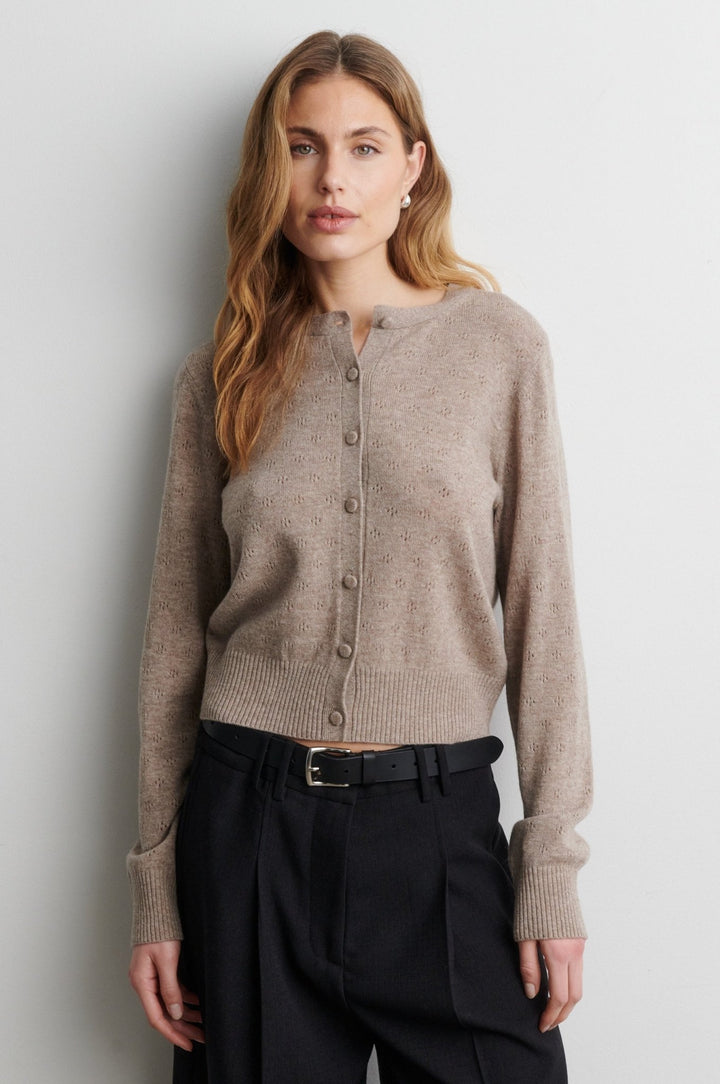 Amala Knit Cardigan Mid Brown Melange | Genser | Smuk