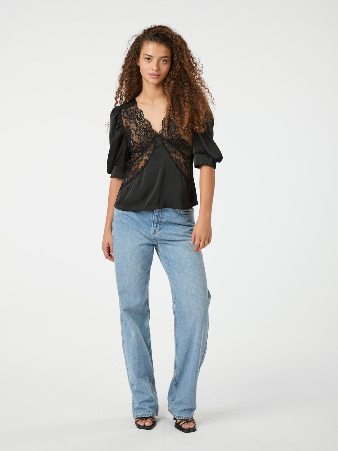 Ambrosi Lace Blouse Black | Skjorter og bluser | Smuk - Dameklær på nett