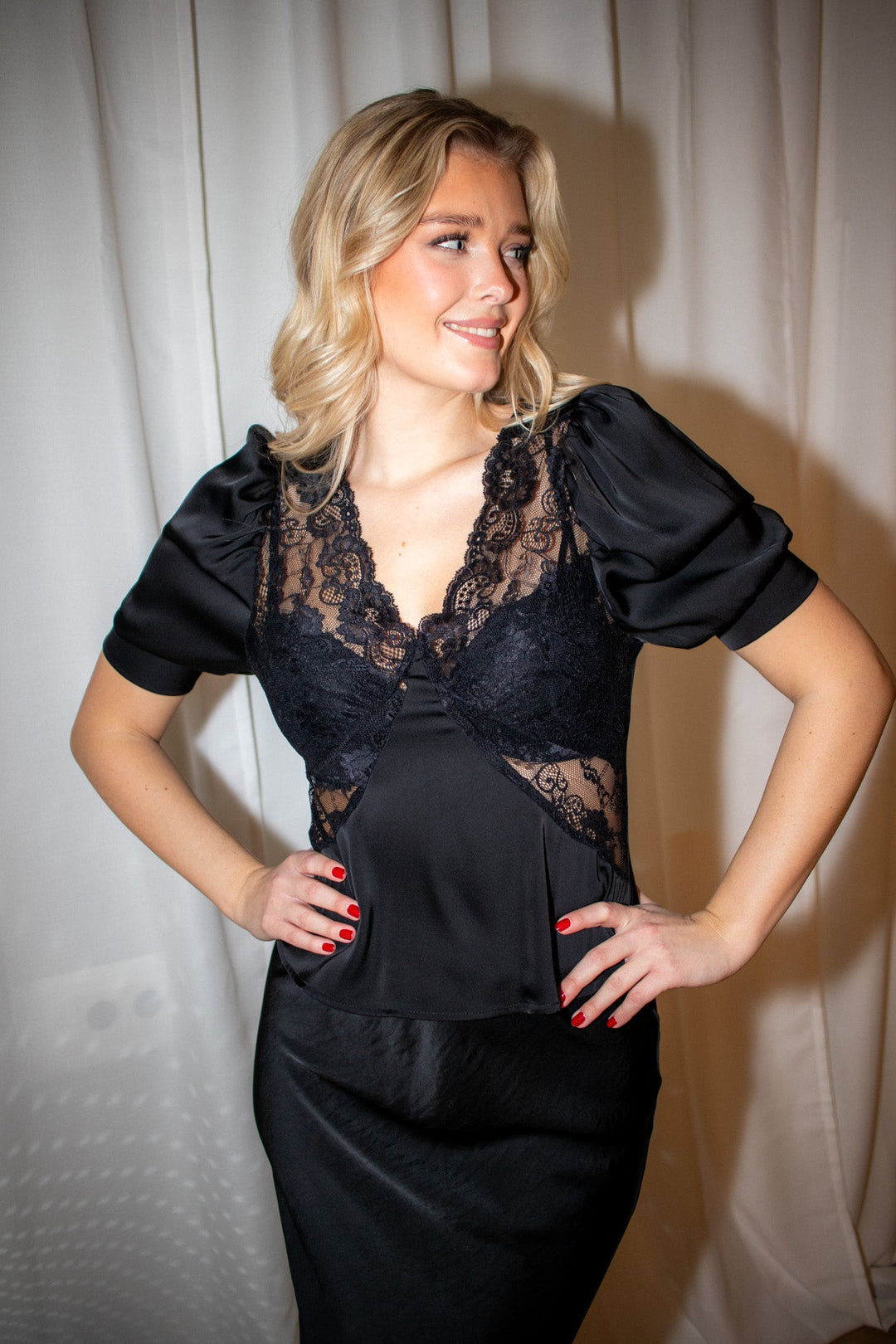 Ambrosi Lace Blouse Black | Skjorter og bluser | Smuk - Dameklær på nett