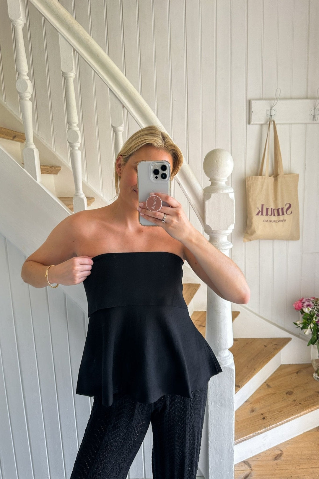 Ami Top Black | Topper | Smuk - Dameklær på nett