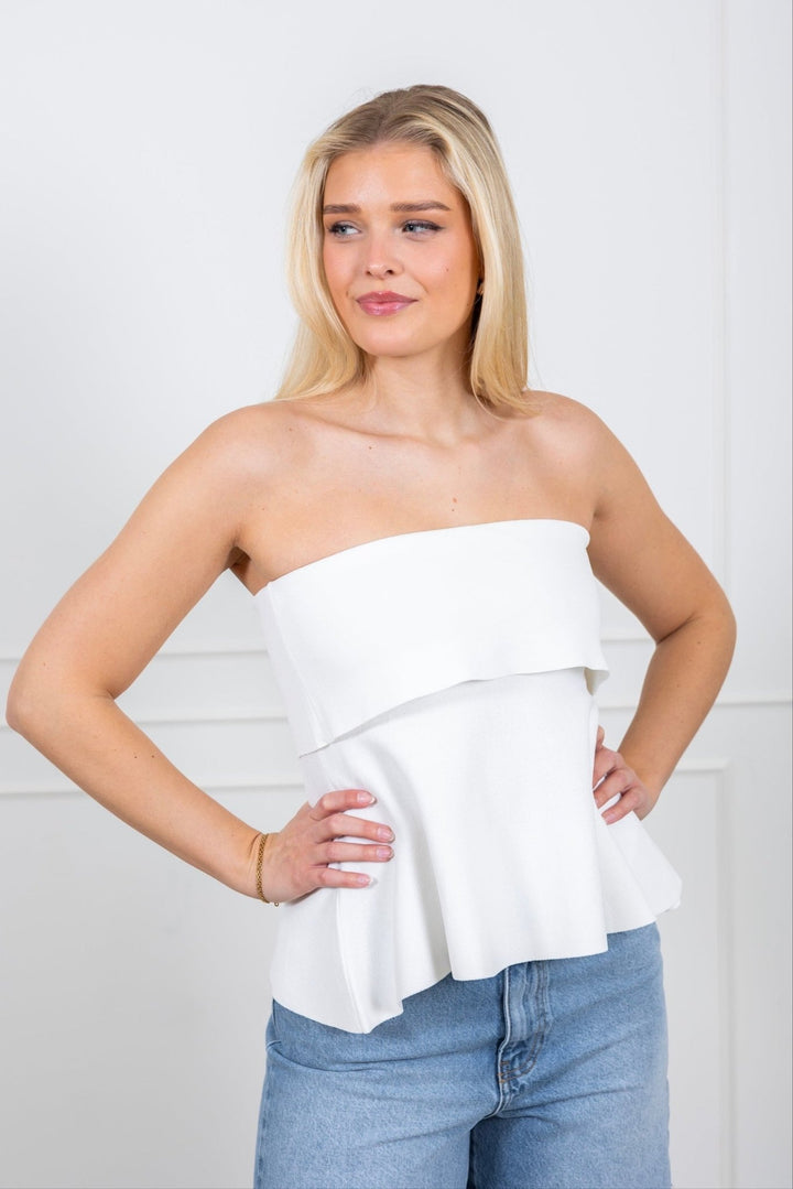 Ami Top Off White | Topper | Smuk - Dameklær på nett