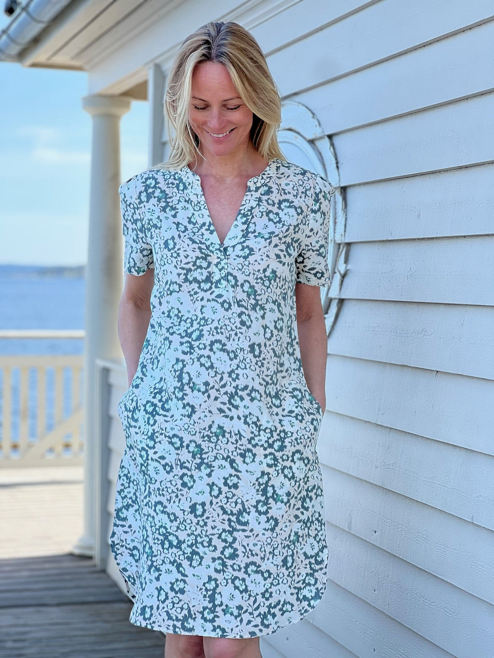 Aminasepw Dress Agave Green Blurred Flower | Kjoler | Smuk - Dameklær på nett